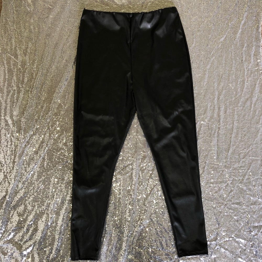 Black leather leggings - Picture 2 of 2